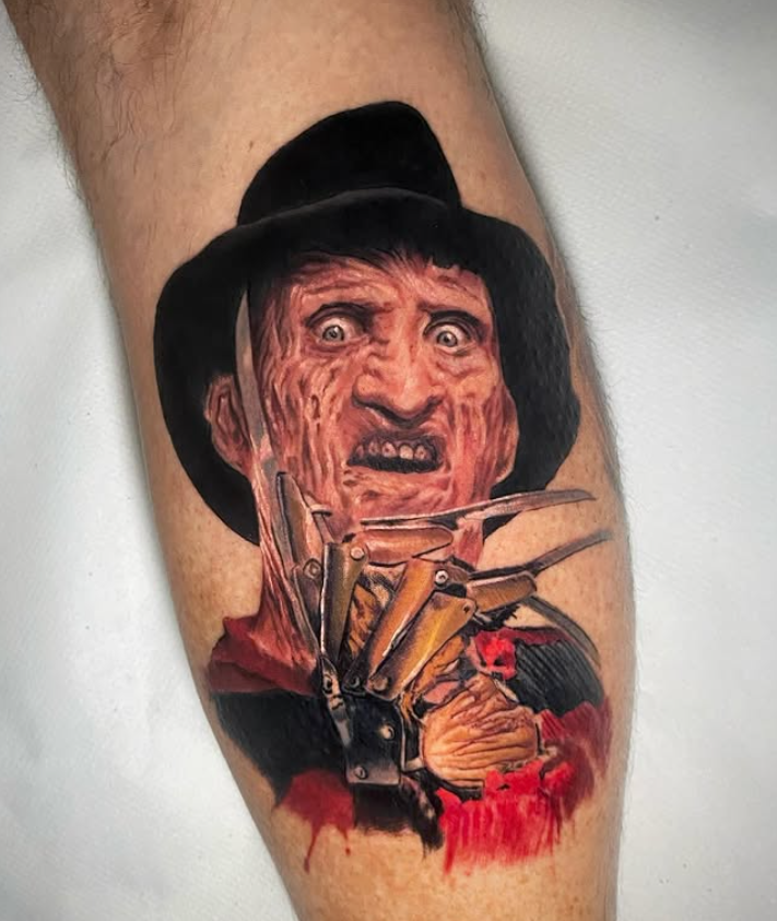 Tatuaje realista de Freddy Krueger